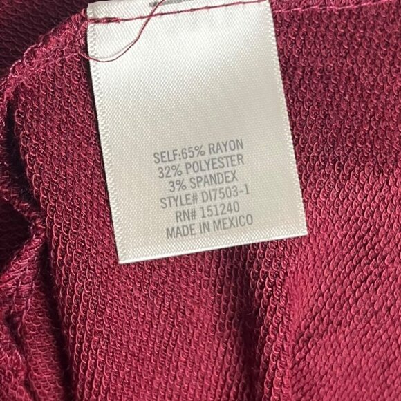 June & Ivy‎ Size S Peplum Lace Trim Blouse Wine Red Romantic Elevated Basic New - Picture 6 of 6